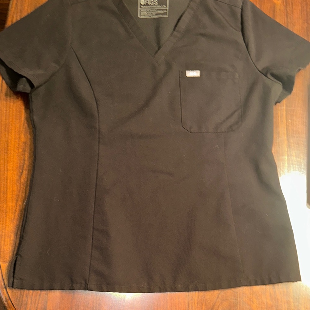 Figs Black V-Neck Scrub Top